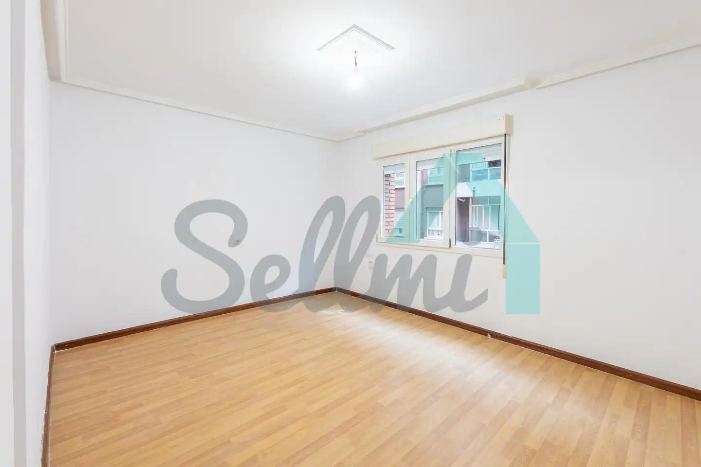 Flat for sale in Calle Torno