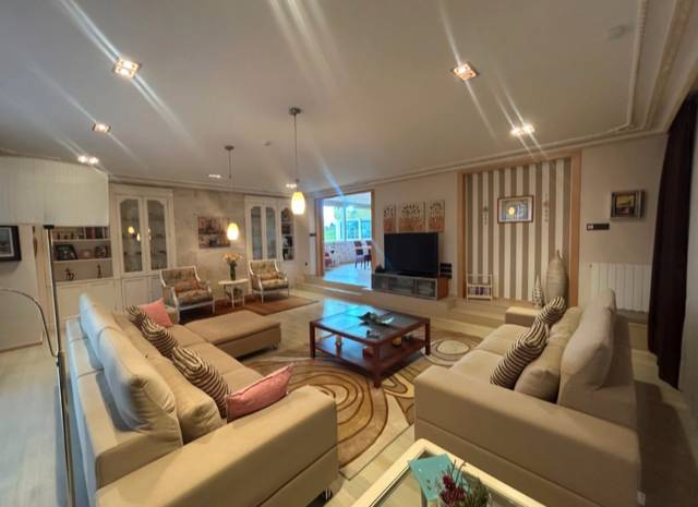 Casa-chalet en Venta en Calle Udial en Cueto