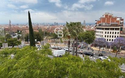 Vista exterior de Pis en venda en  Barcelona Capital amb Aire condicionat, Parquet i Forn