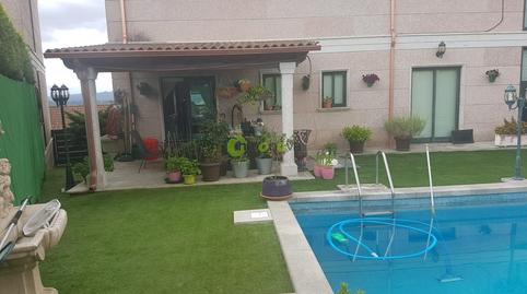 Foto 2 de Casa adosada en venda a Ponteareas, Pontevedra