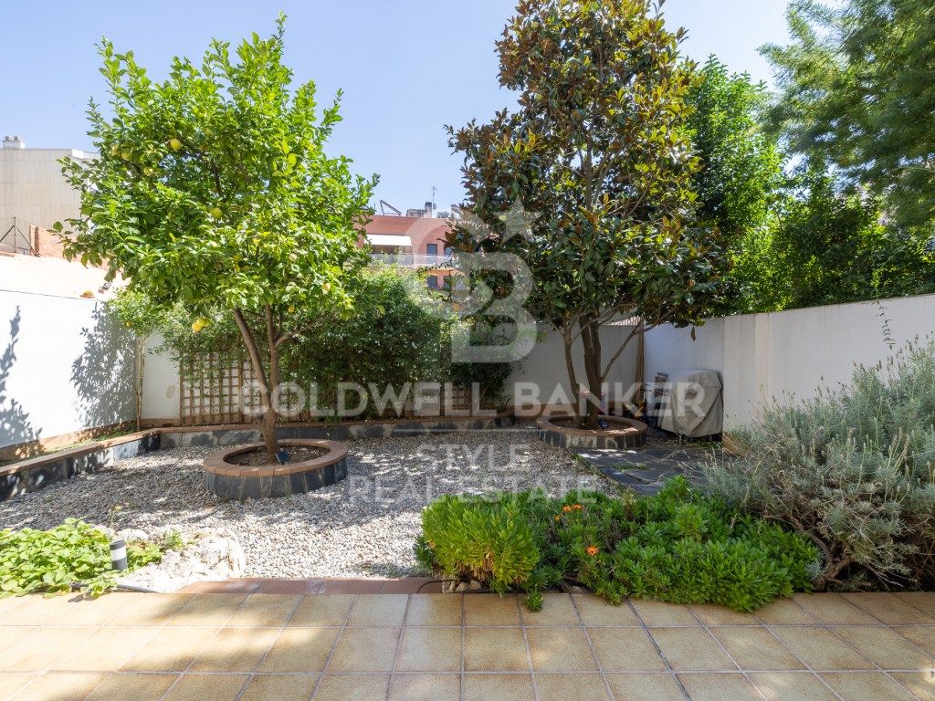 Garden of Flat for sale in Terrassa  with Air Conditioner
