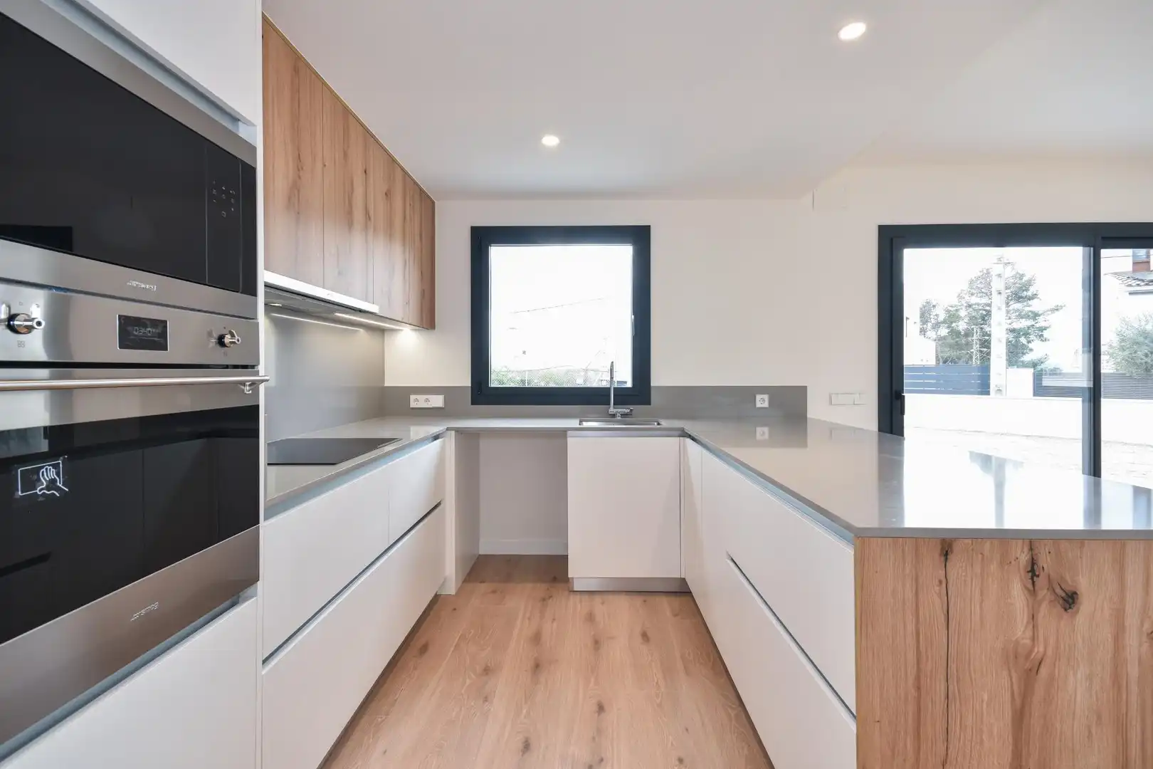 Cocina de Casa o chalet en venta en Terrassa con Aire acondicionado, Jardín privado y Parquet
