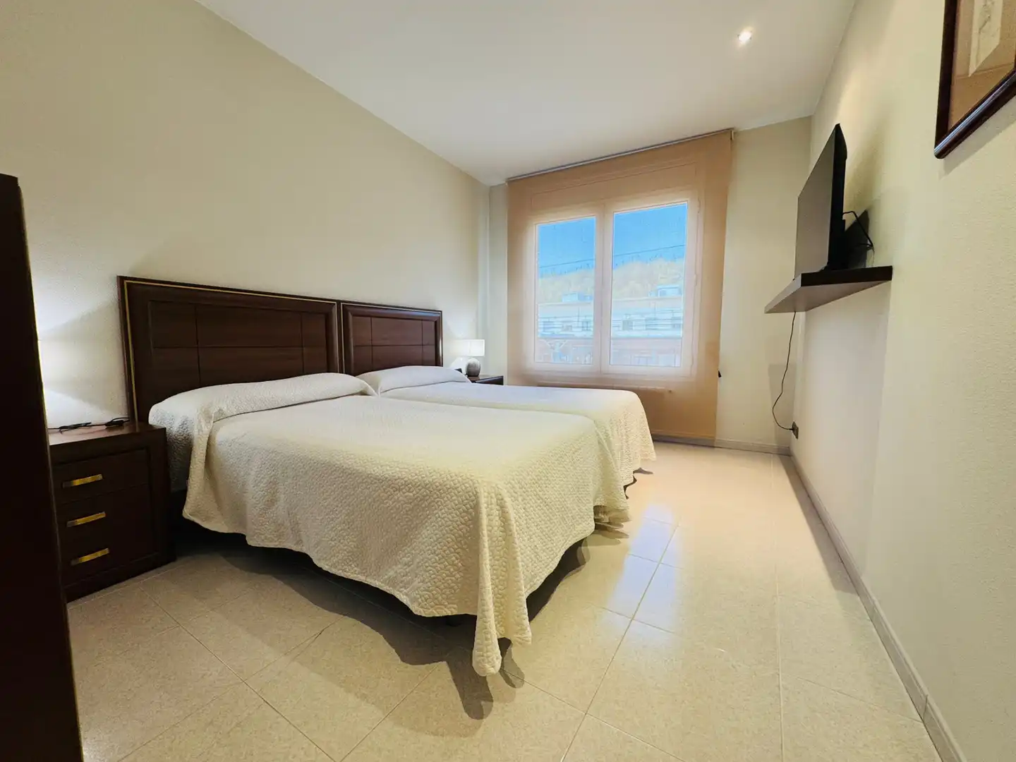 Habitación de Casa o chalet en venta en Figueres con Aire acondicionado, Calefacción y Terraza
