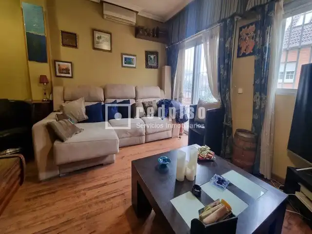 Sala d'estar de Casa o xalet en venda en Colmenar Viejo amb Aire condicionat, Calefacció i Jardí privat