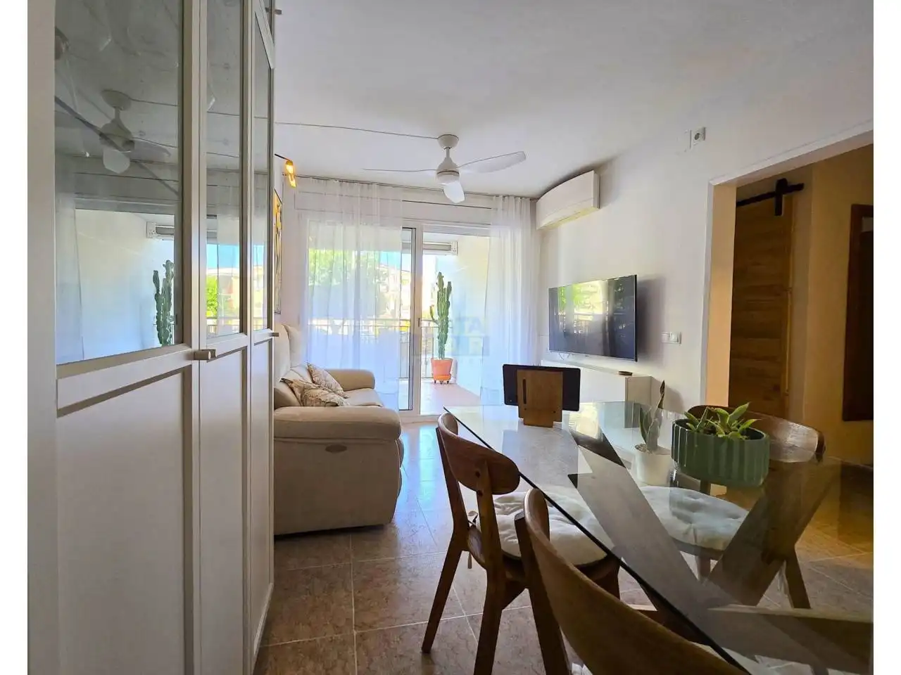 Living room of Flat for sale in Cubelles  with Air Conditioner, Heating and Terrace