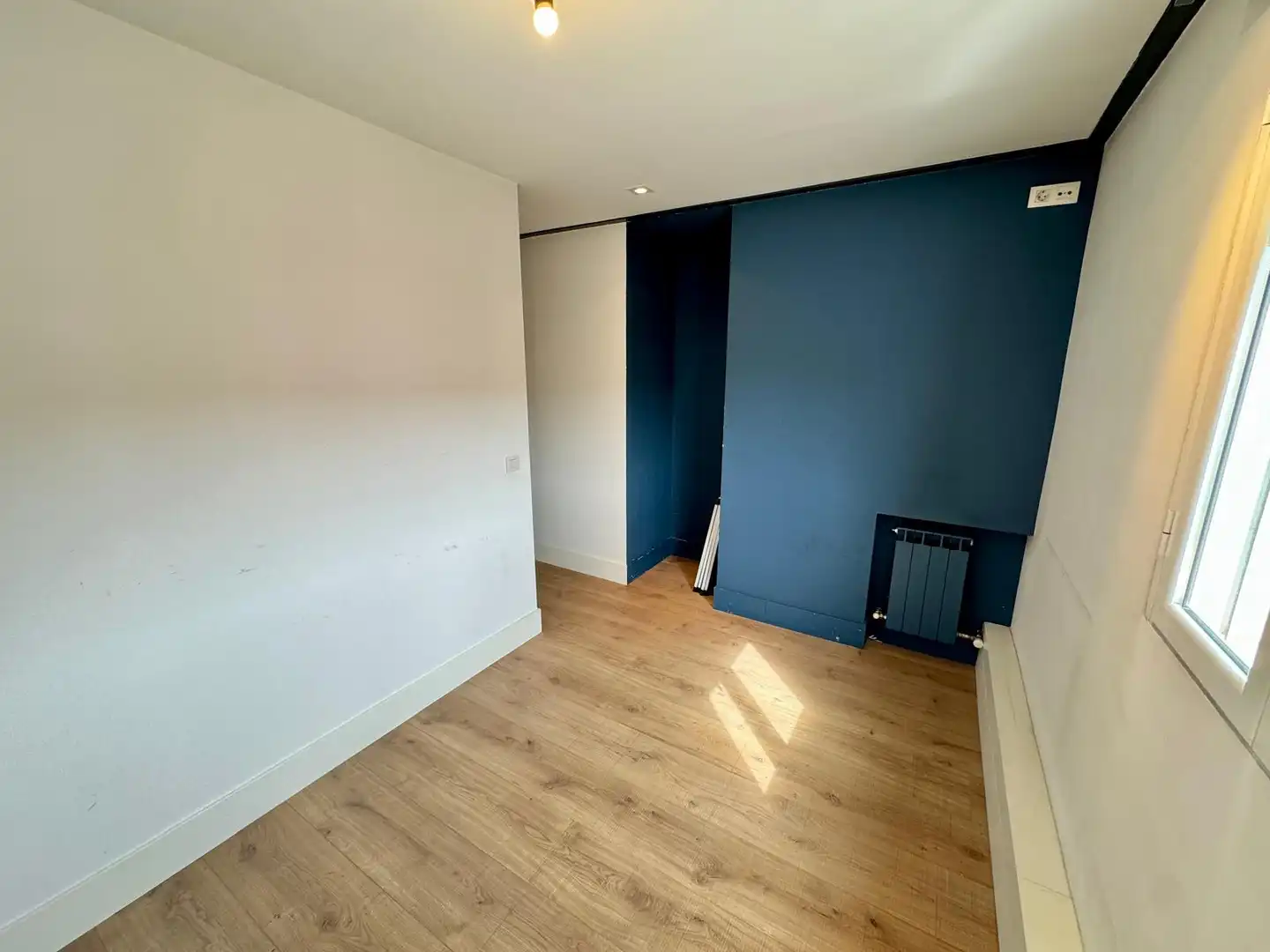 Maisonette zum Verkauf in Madrid mit Klimaanlage und Privatgarten