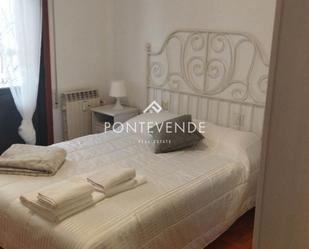 Bedroom of Flat for sale in Pontevedra Capital   with Heating, Terrace and Furnished