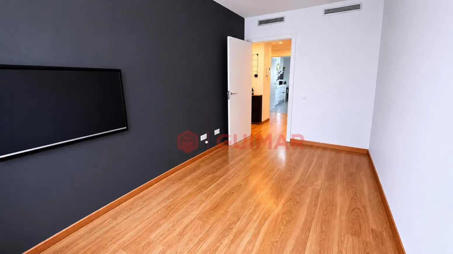 Living room of Flat for sale in Sant Just Desvern  with Air Conditioner, Heating and Private garden
