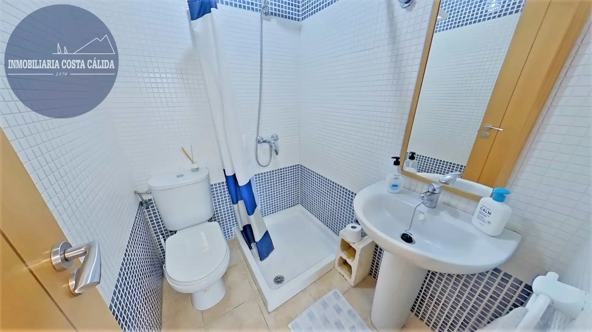 Badezimmer von Wohnungen zum Verkauf in Águilas mit Klimaanlage, Heizung und Privatgarten