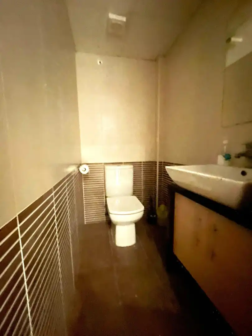 Badezimmer von Büro zum Verkauf in Benidorm mit Klimaanlage