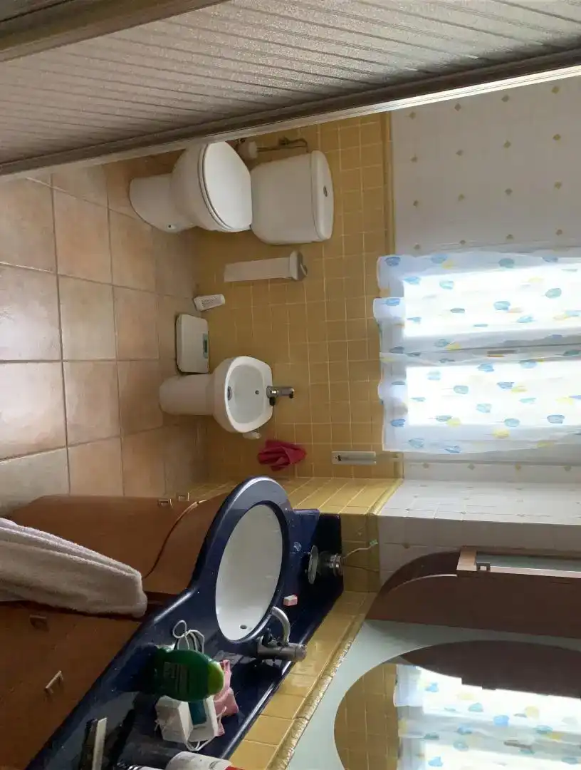 Bany de Casa o xalet en venda en Laguardia amb Jardí privat, Parquet i Traster
