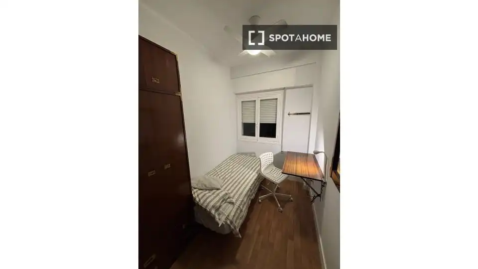 Habitación de Piso para compartir en Cartagena con Aire acondicionado, Calefacción y Amueblado