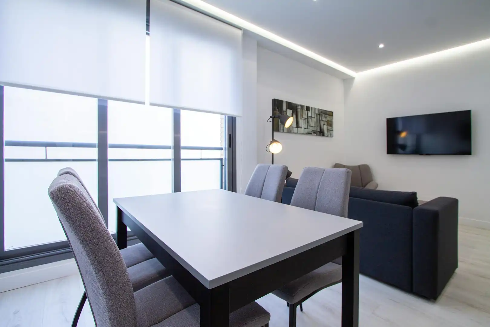 Dining room of Flat for rent in Madrid  with Air Conditioner, Heating and Furnished