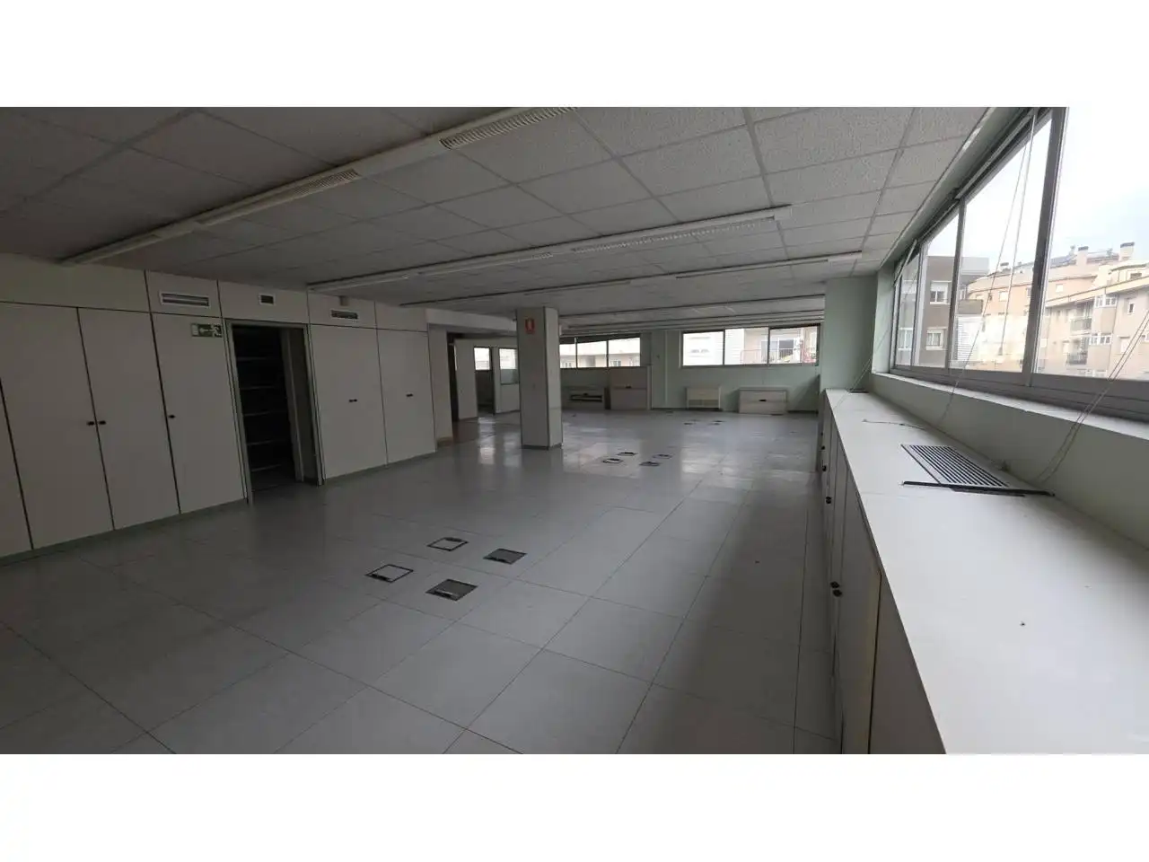 Oficina de alquiler en Terrassa con Aire acondicionado