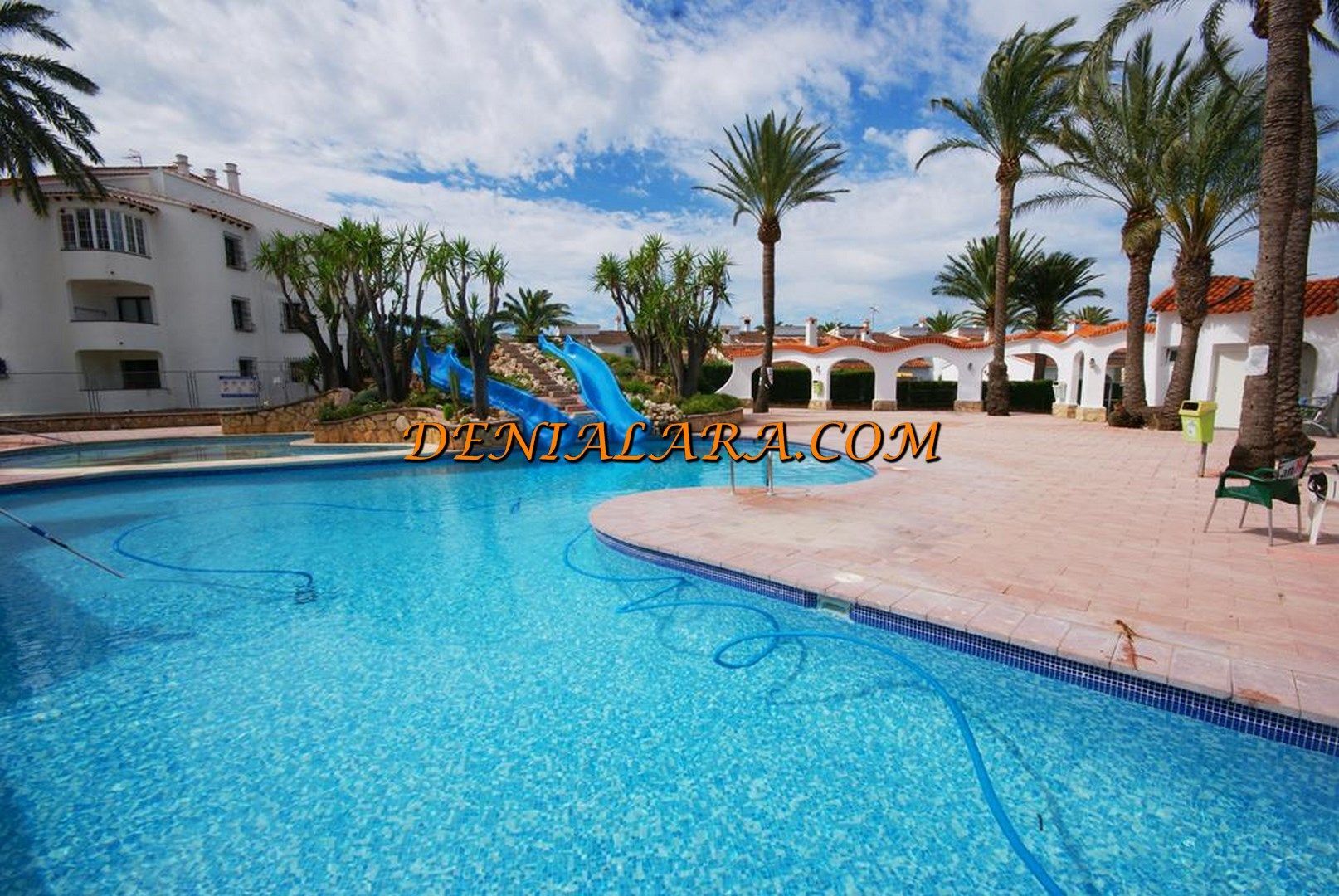 Swimming pool of Single-family semi-detached for sale in Dénia  with Air Conditioner, Terrace and Storage room