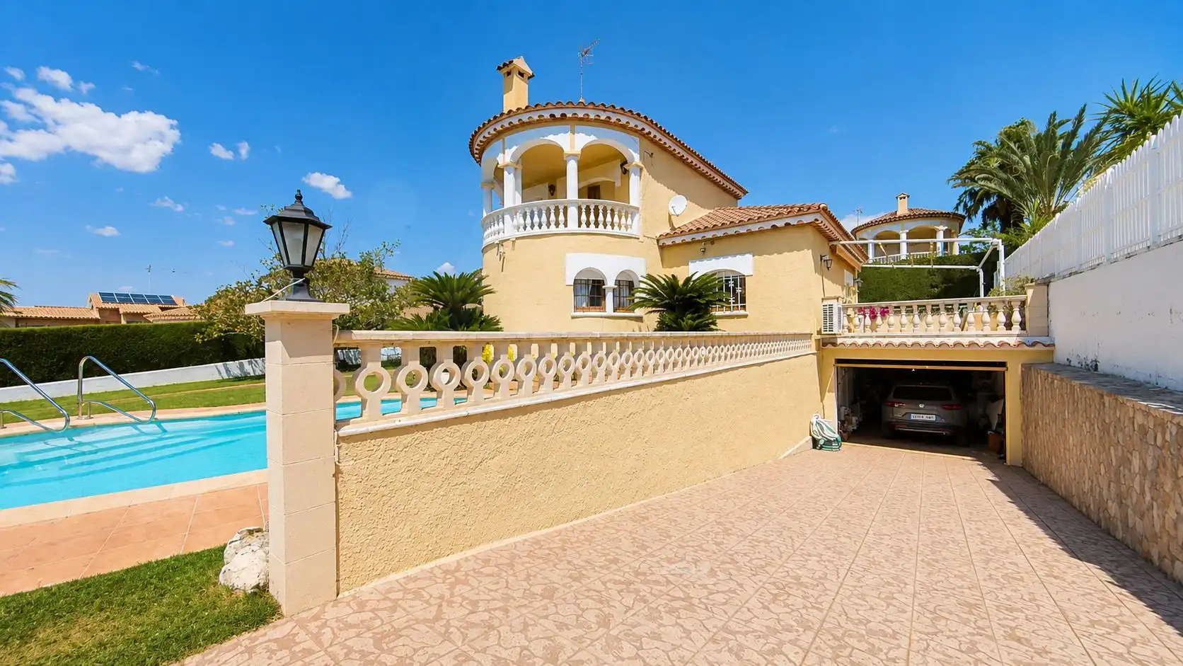 Vista exterior de Casa o chalet en venta en El Vendrell con Aire acondicionado, Calefacción y Terraza