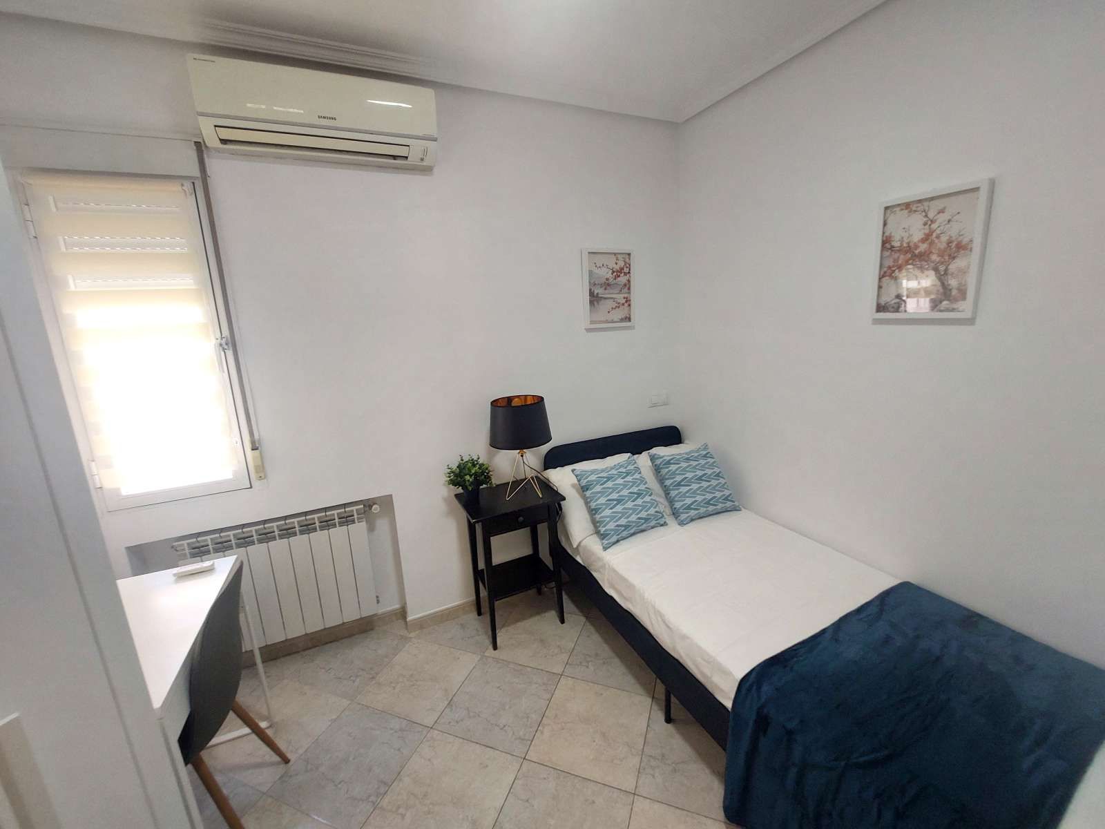 Bedroom of Flat to share in  Madrid Capital  with Air Conditioner, Heating and Terrace
