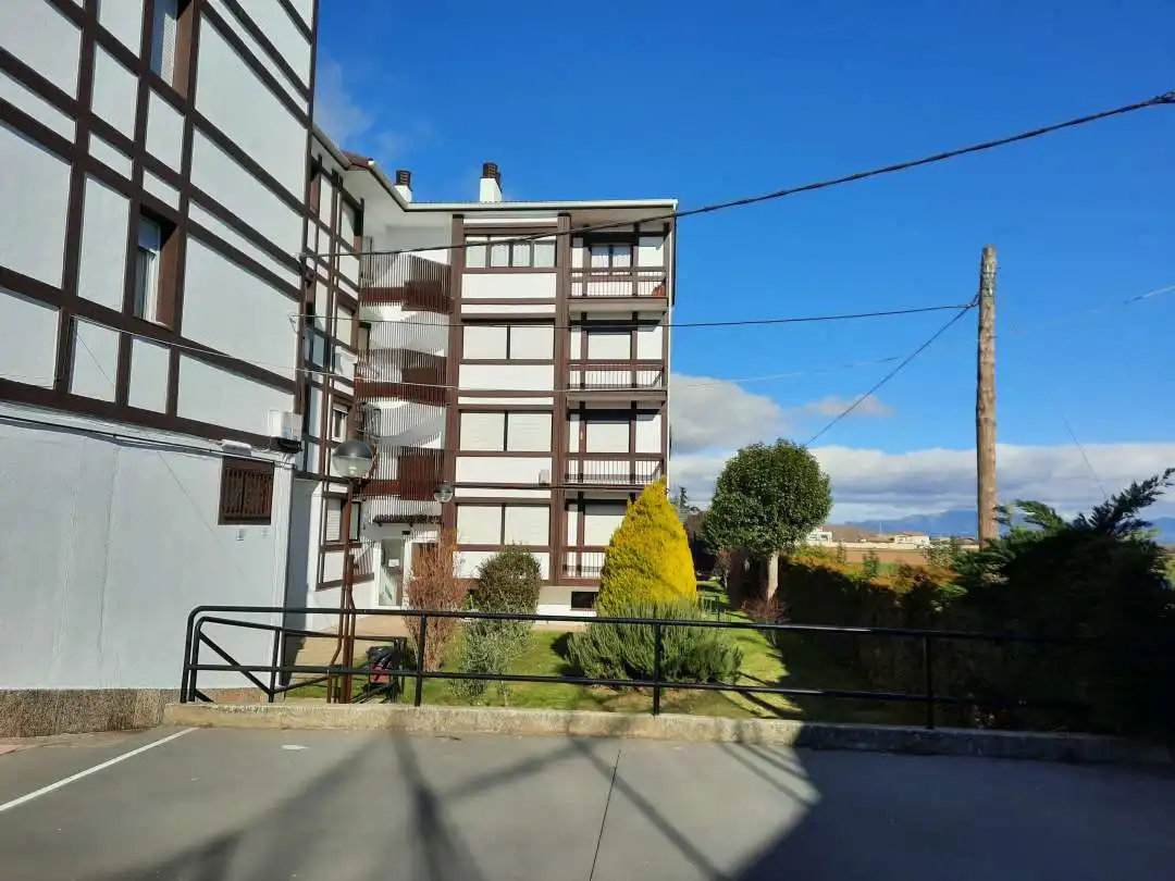 Vista exterior de Piso en venta en Santo Domingo de la Calzada