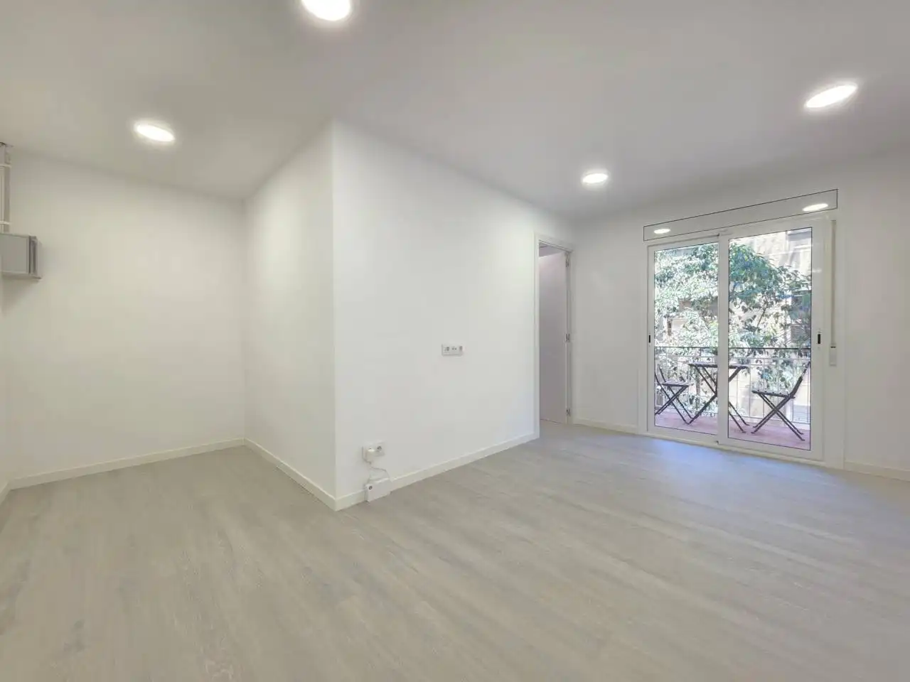 Wohnzimmer von Wohnung zum Verkauf in Barcelona mit Klimaanlage, Parkett und Terrasse