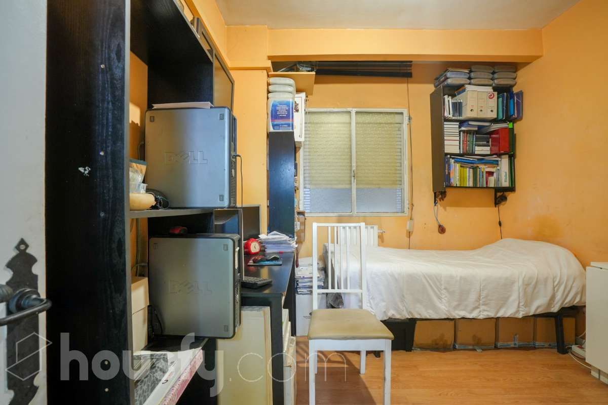 Bedroom of Flat for sale in  Madrid Capital  with Air Conditioner