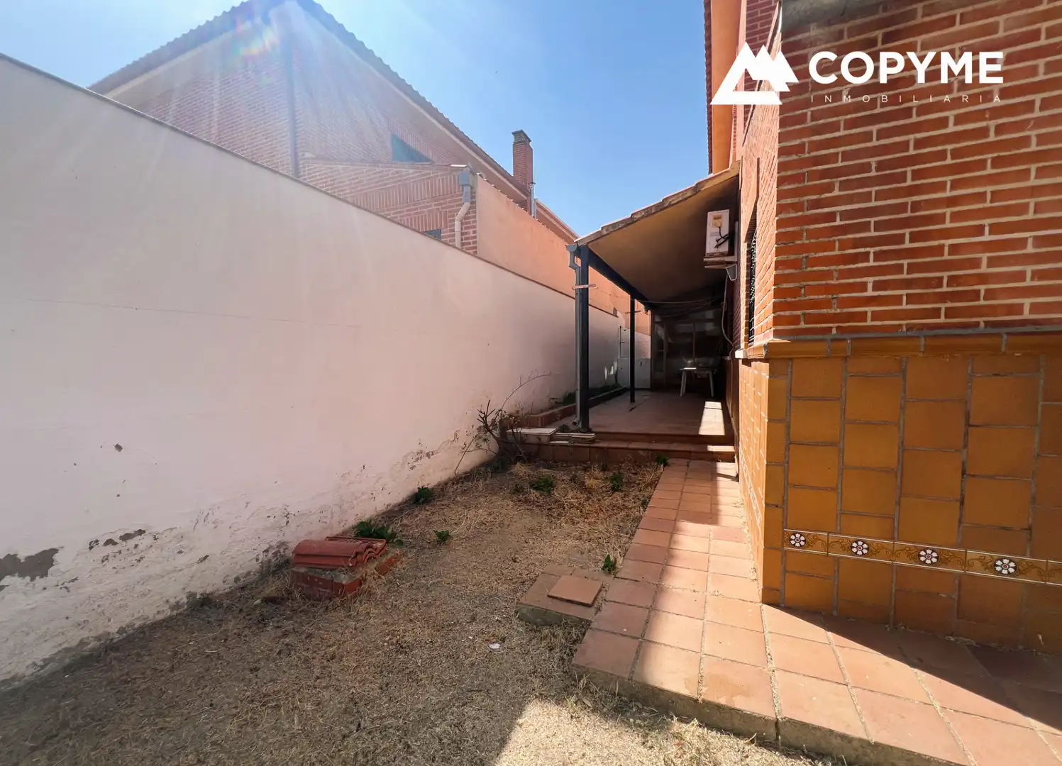Vista exterior de Casa adosada en venta en Gerindote con Aire acondicionado, Jardín privado y Amueblado