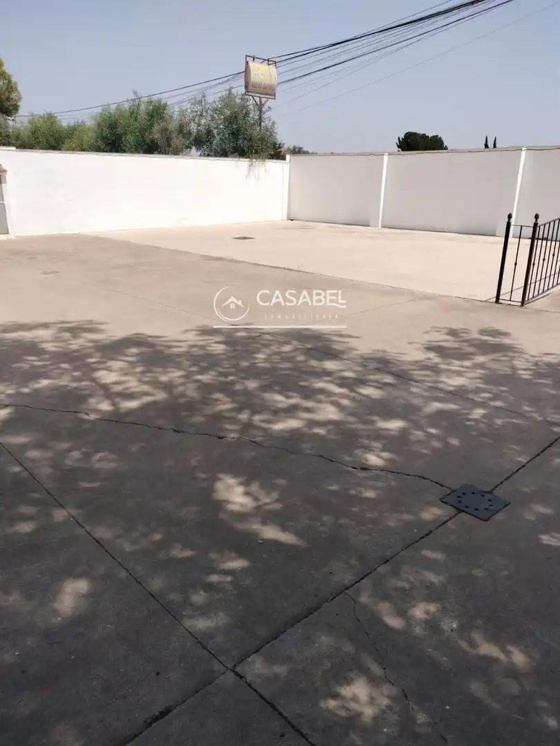 Vista exterior de Casa o xalet de lloguer en Córdoba amb Aire condicionat, Terrassa i Traster