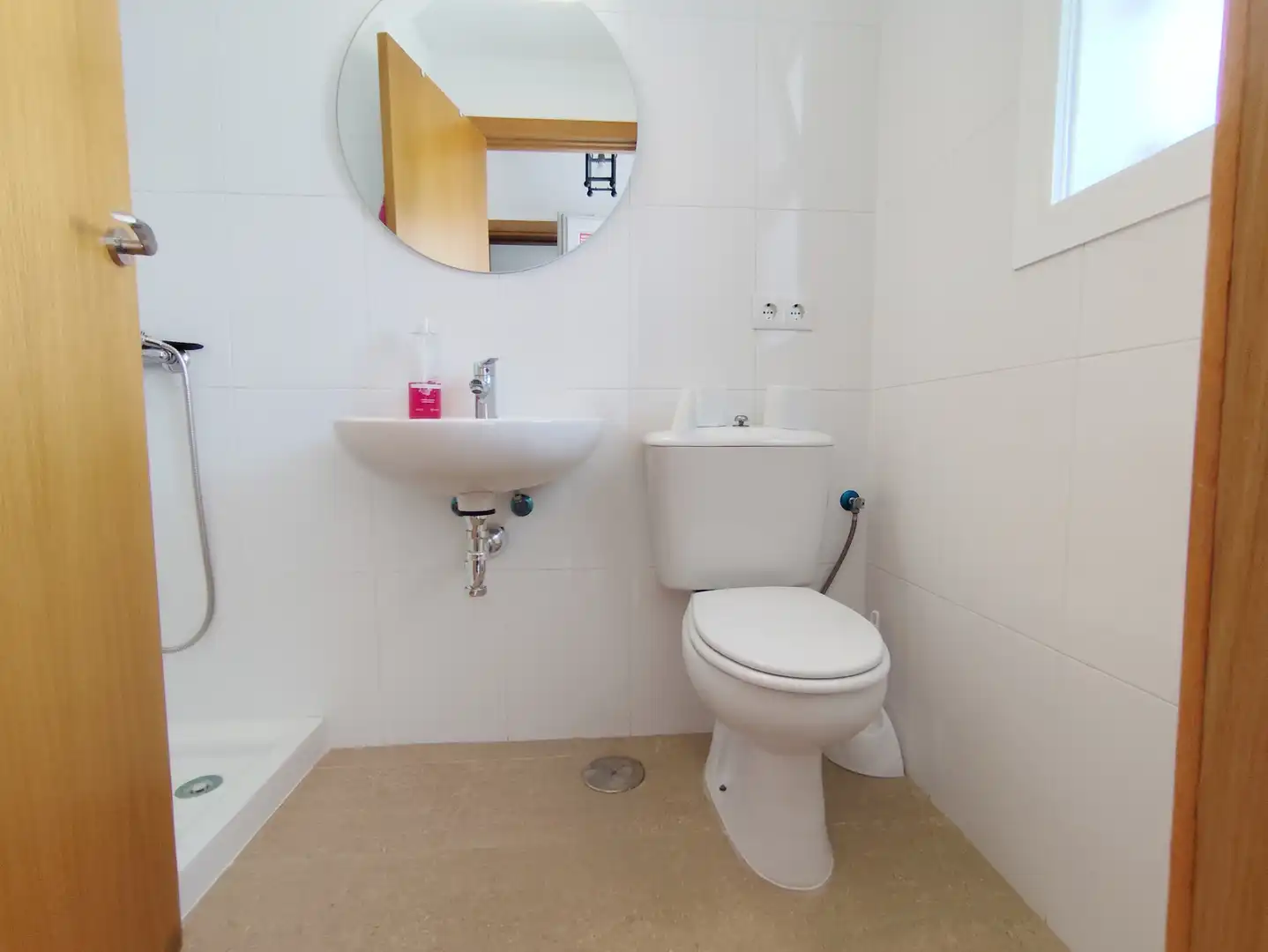 Baño de Casa o chalet de alquiler en Sanlúcar de Barrameda con Terraza, Piscina y Amueblado