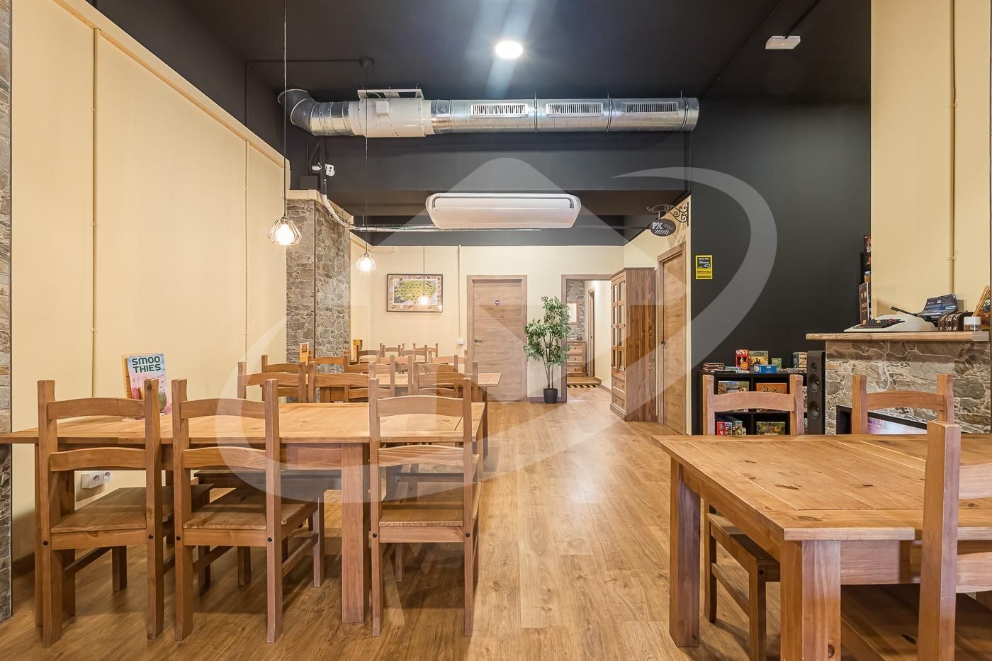 Comedor de Local en traspaso en Sabadell con Aire acondicionado y Amueblado