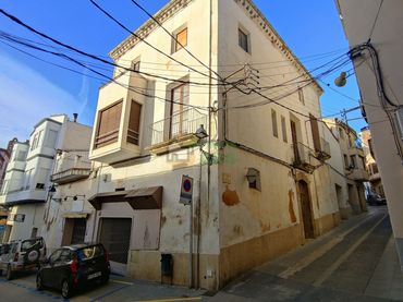 Casa con balcón en venta en Móra d'Ebre