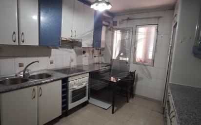 Kitchen of Flat for sale in  Madrid Capital  with Terrace