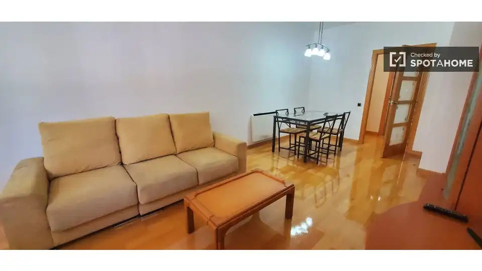 Sala de estar de Piso de alquiler en Barcelona con Aire acondicionado, Calefacción y Amueblado