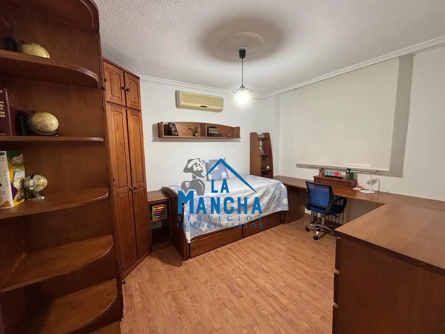Habitación de Piso de alquiler en Albacete con Aire acondicionado, Calefacción y Amueblado