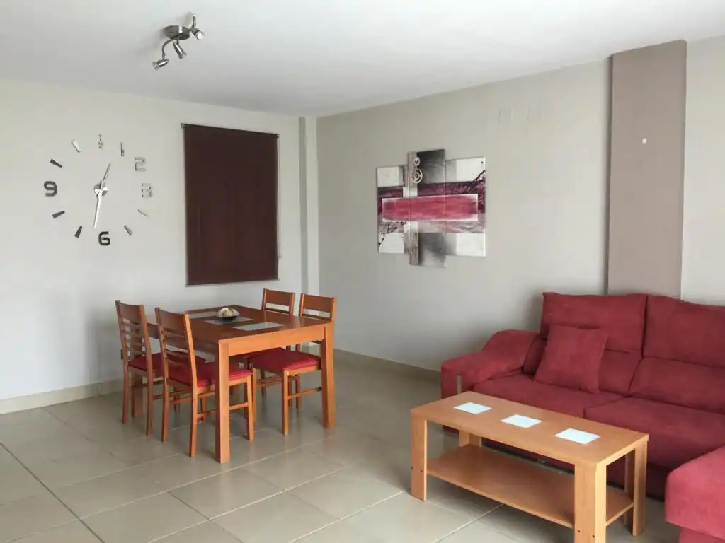 Casa o xalet de lloguer a Núcleo urbano