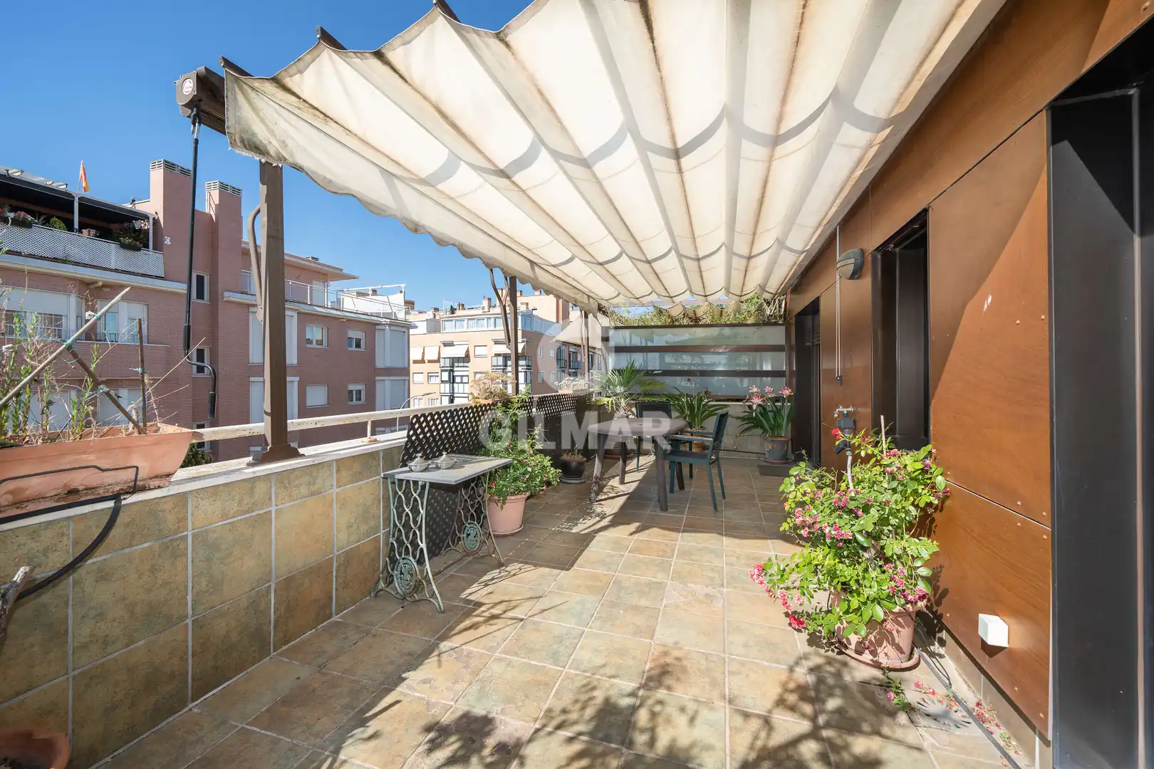 Terraza de Ático en venta en Madrid con Calefacción, Jardín privado y Trastero