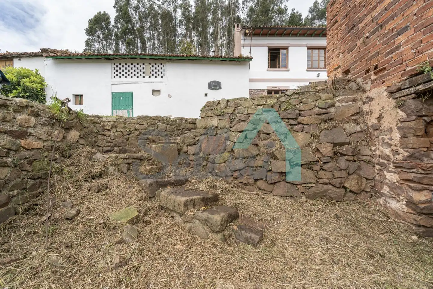 Einfamilien-Reihenhaus zum Verkauf in Carreño mit Heizung, Privatgarten und Parkett