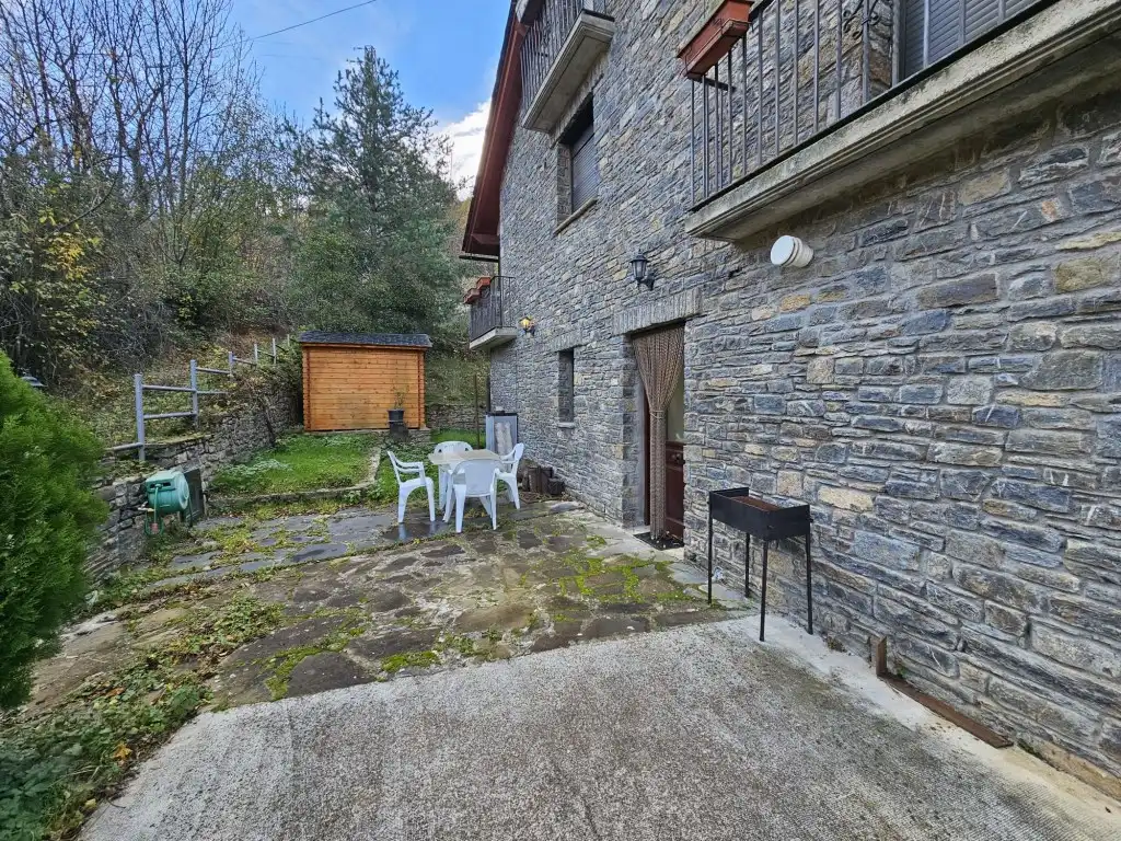 Casa o chalet en venta en Calle Nucleo De Altron, Sort