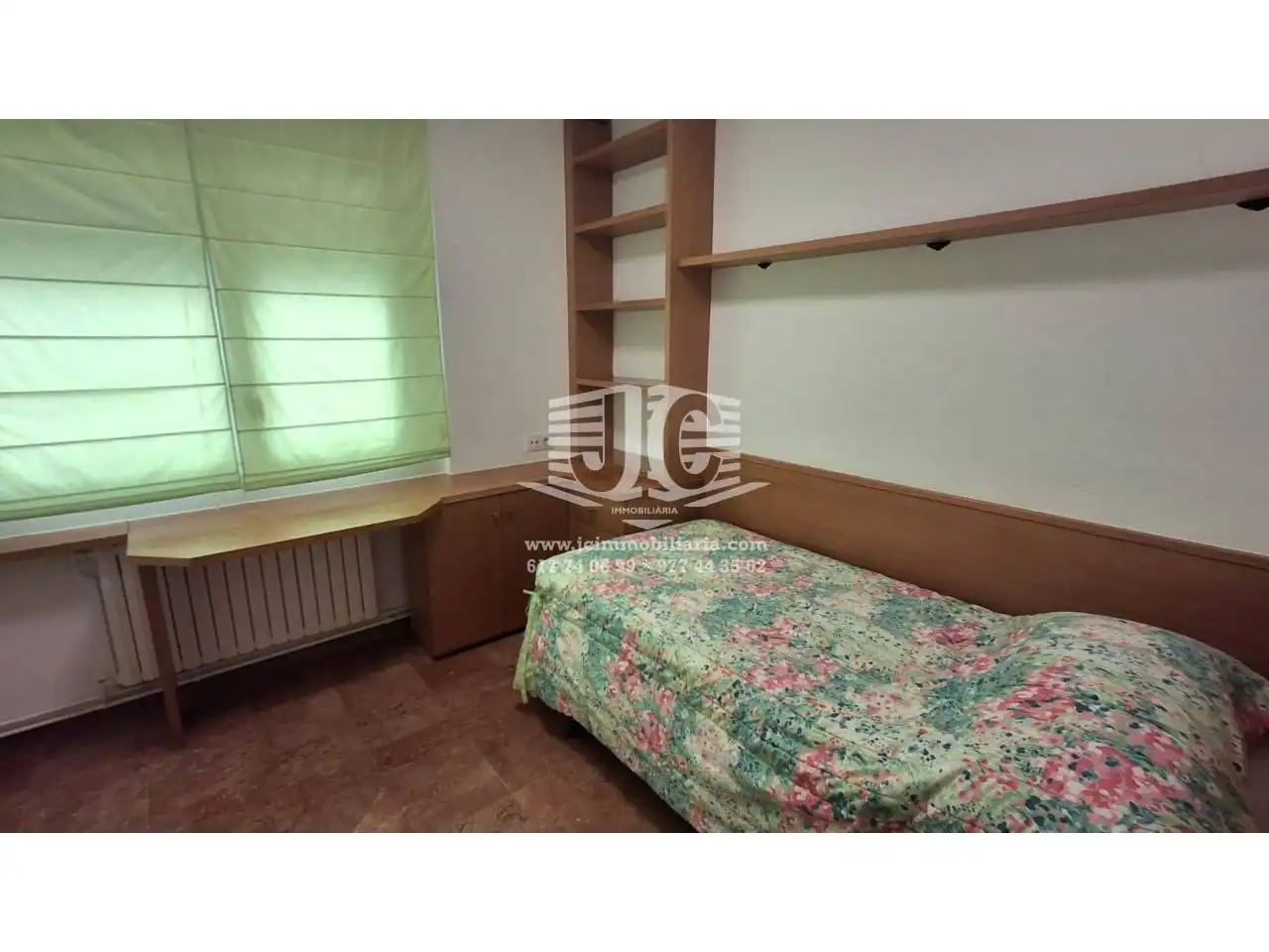 Habitación de Piso de alquiler en Tortosa con Aire acondicionado, Terraza y Amueblado