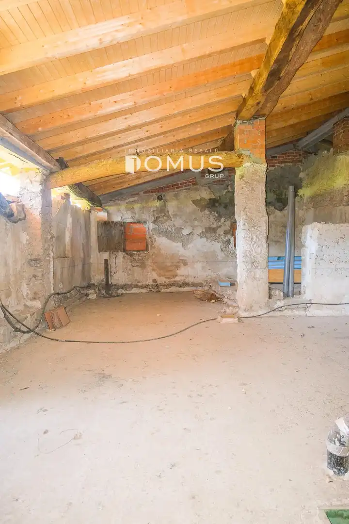 Country homes for sale in Besalú  with Private garden