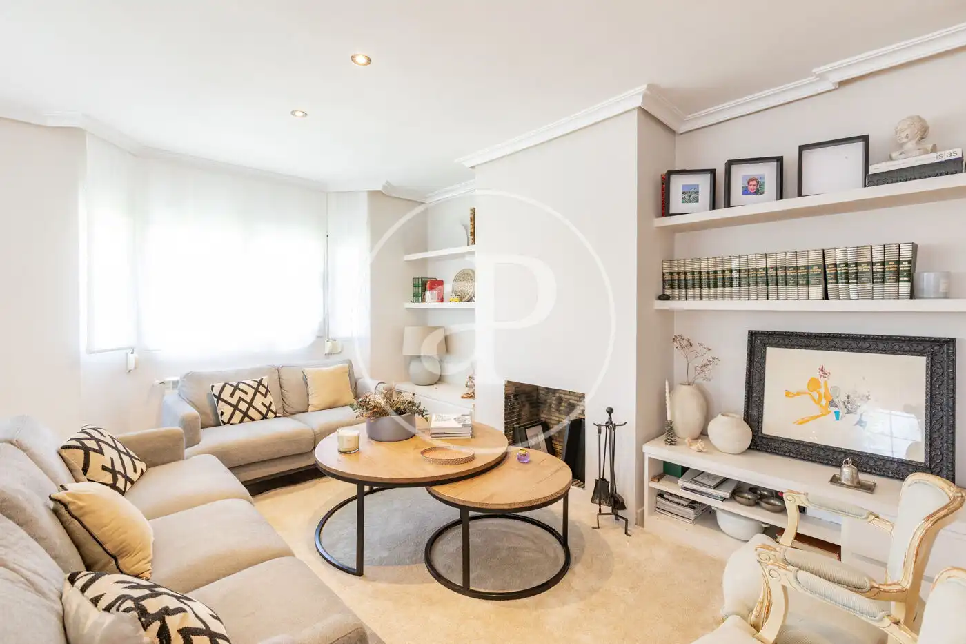 Sala de estar de Casa adosada de alquiler en Las Rozas de Madrid con Aire acondicionado, Calefacción y Jardín privado