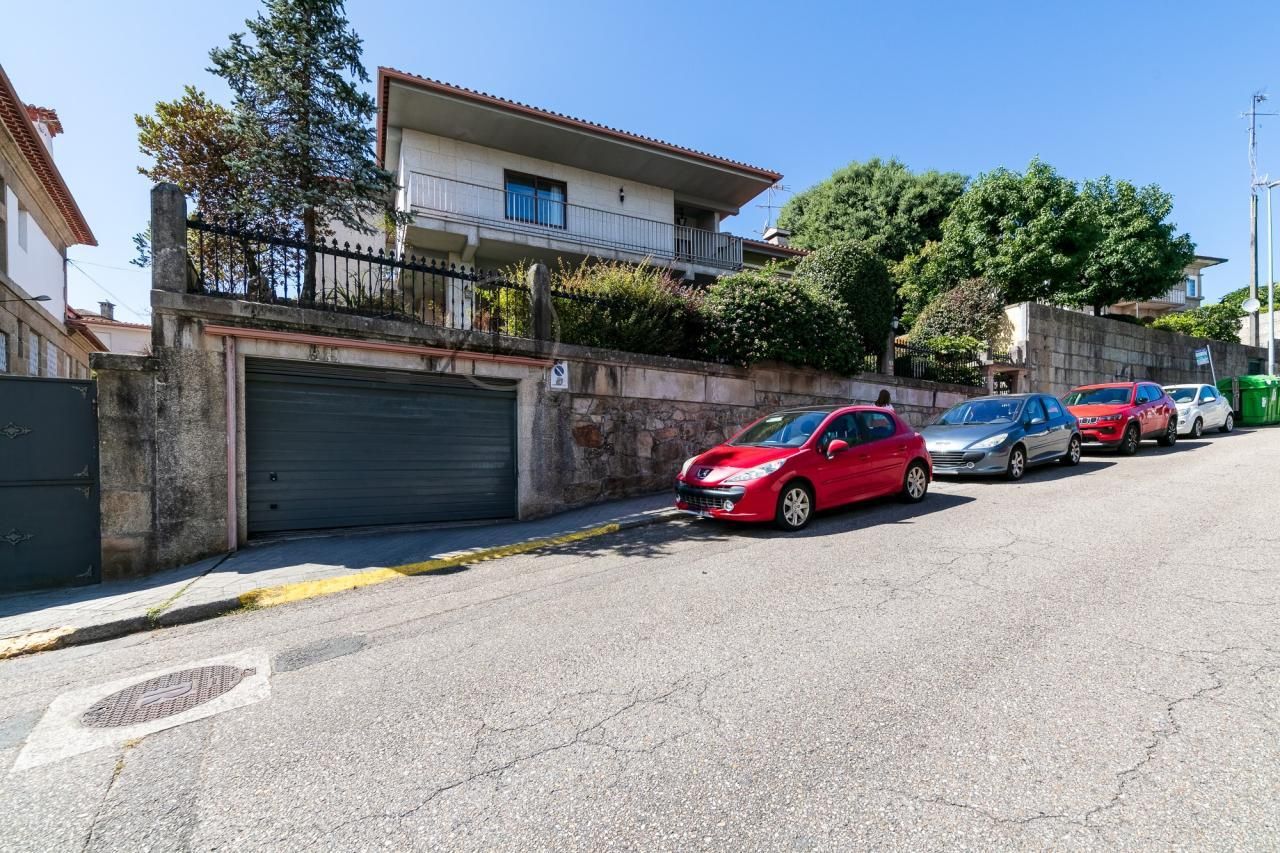 Exterior view of House or chalet for sale in Vigo   with Heating, Private garden and Terrace