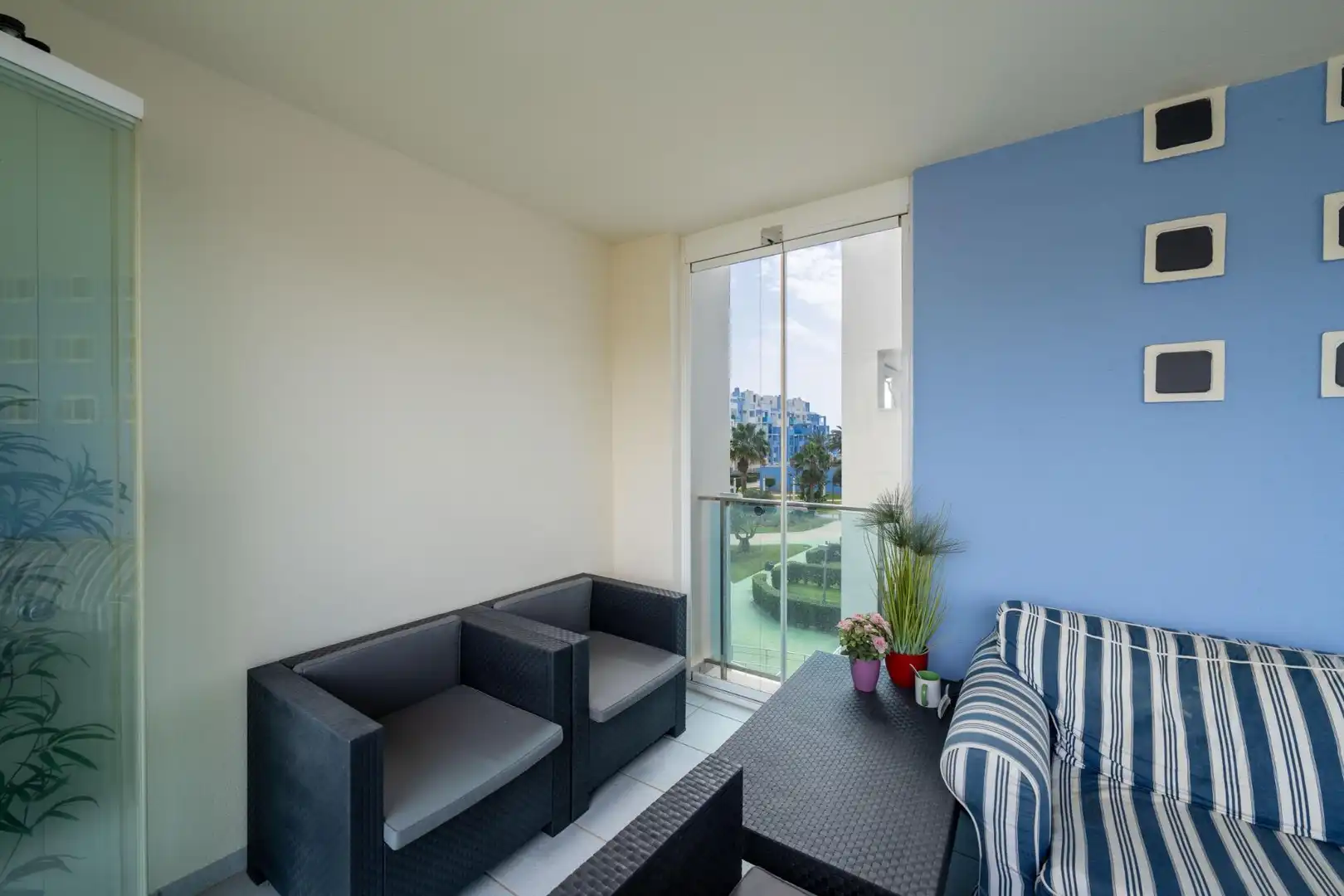 Terrassa de Apartament en venda en Roquetas de Mar amb Aire condicionat, Calefacció i Jardí privat