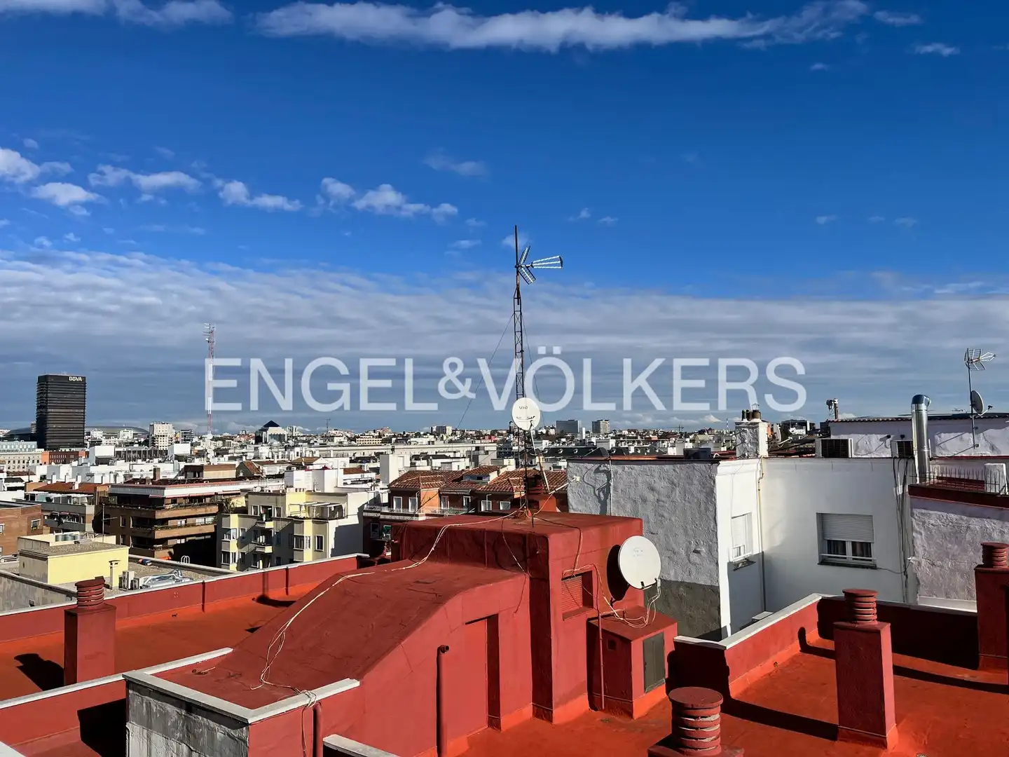 Vista exterior de Àtic de lloguer en Madrid amb Aire condicionat, Calefacció i Terrassa