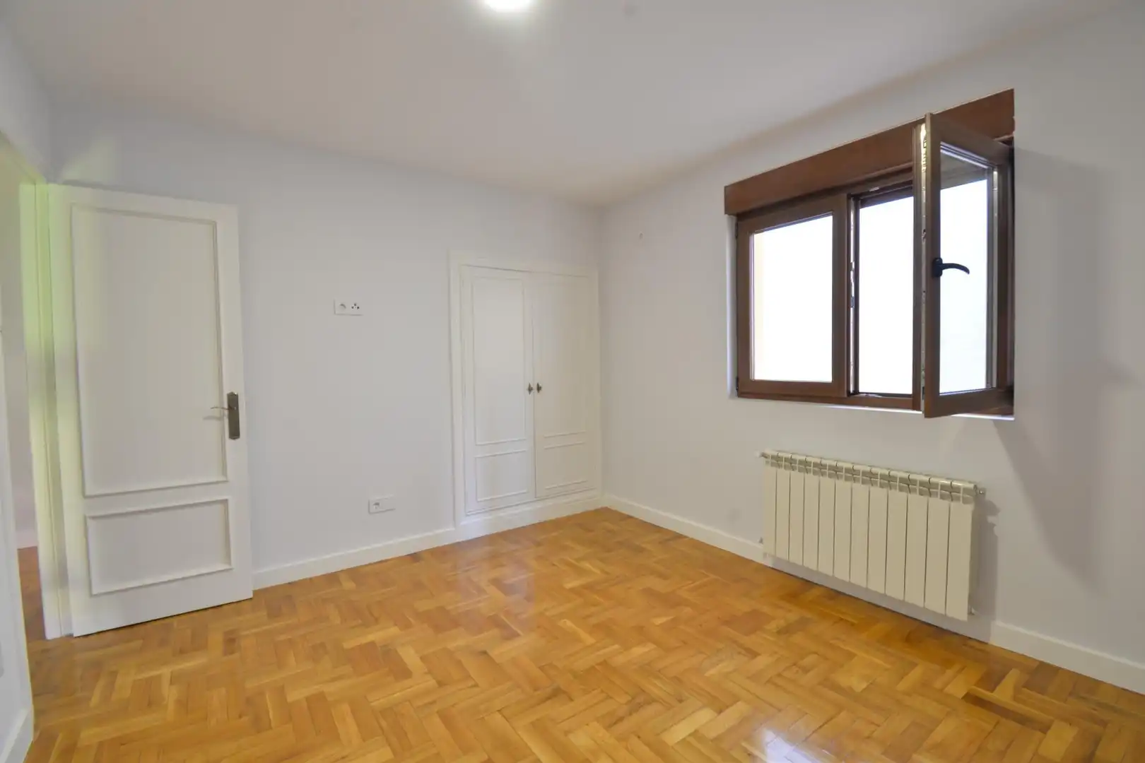 Bedroom of Houses for rent in Oviedo   with Terrace and Storage room