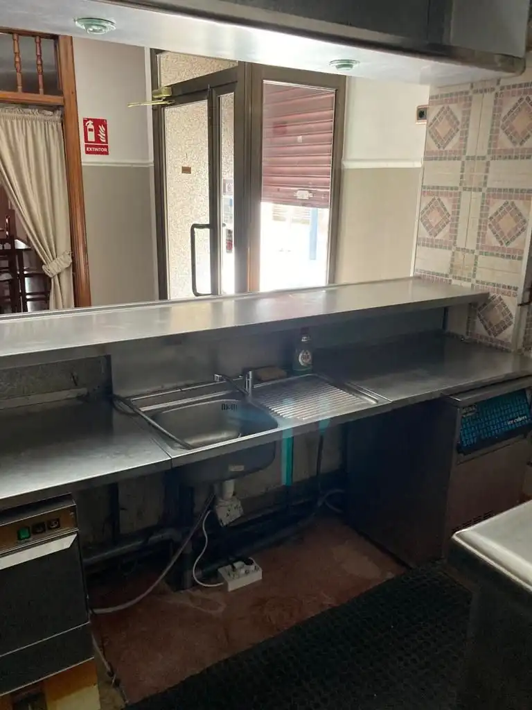 Local comercial en venda a Monzón, imagen 4