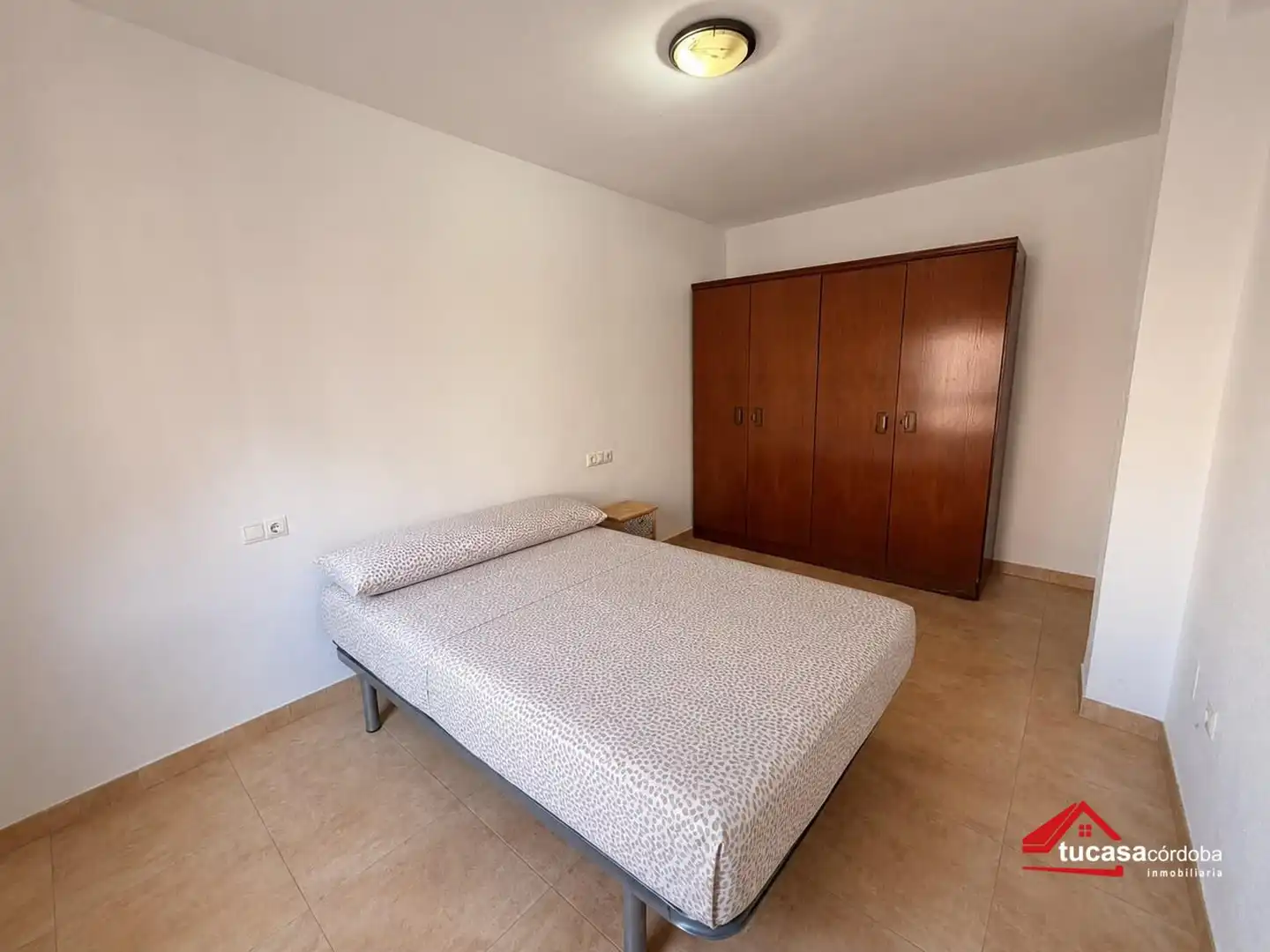 Dormitori de Pis en venda en Córdoba amb Aire condicionat i Moblat