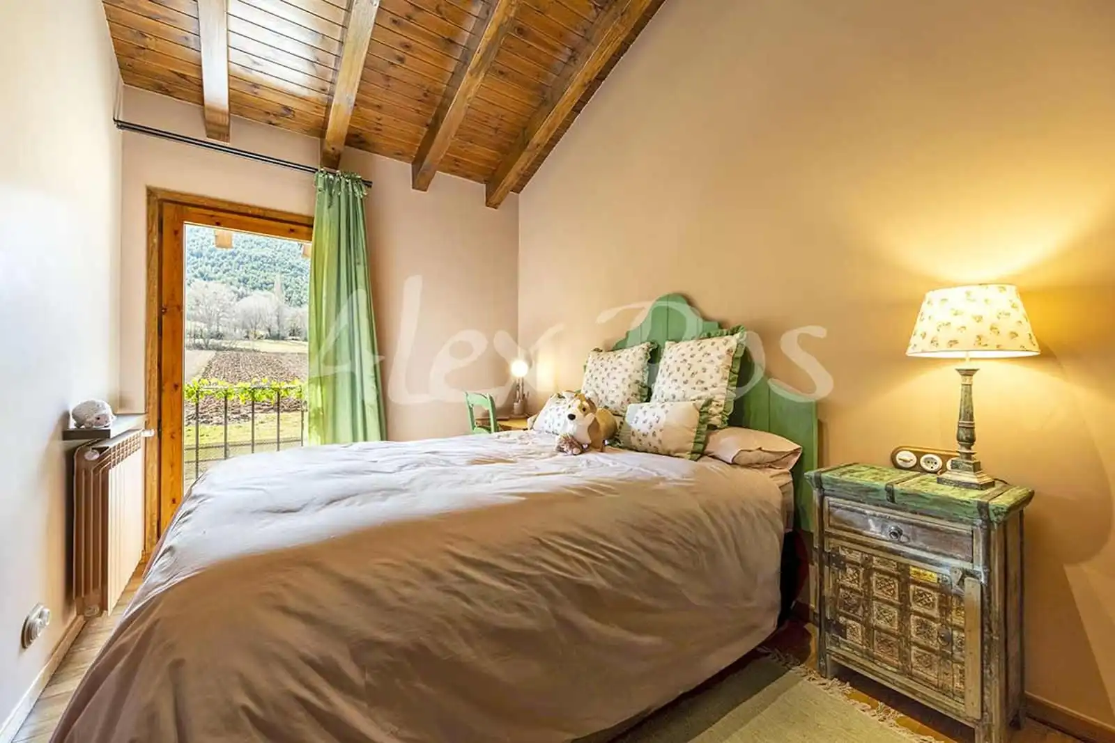 Bedroom of Houses for sale in Urús  with Heating, Private garden and Terrace