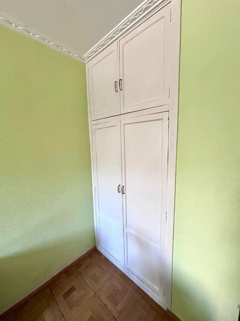 Habitación de Piso en venta en Gijón  con Calefacción, Parquet y Amueblado