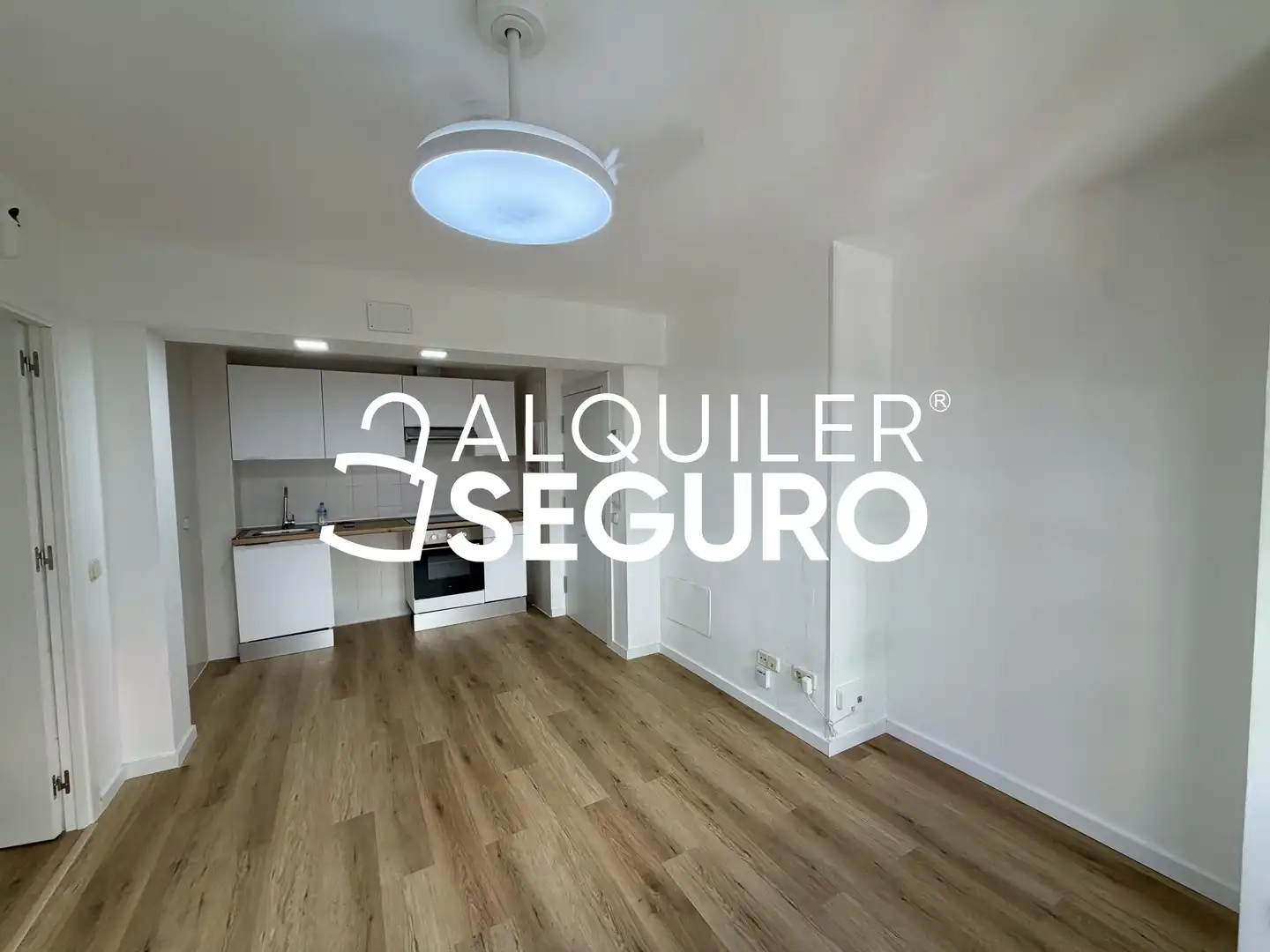 Living room of Flat for rent in Leganés  with Heating and Storage room