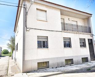 Exterior view of Flat for sale in Argamasilla de Calatrava  with Air Conditioner, Heating and Storage room