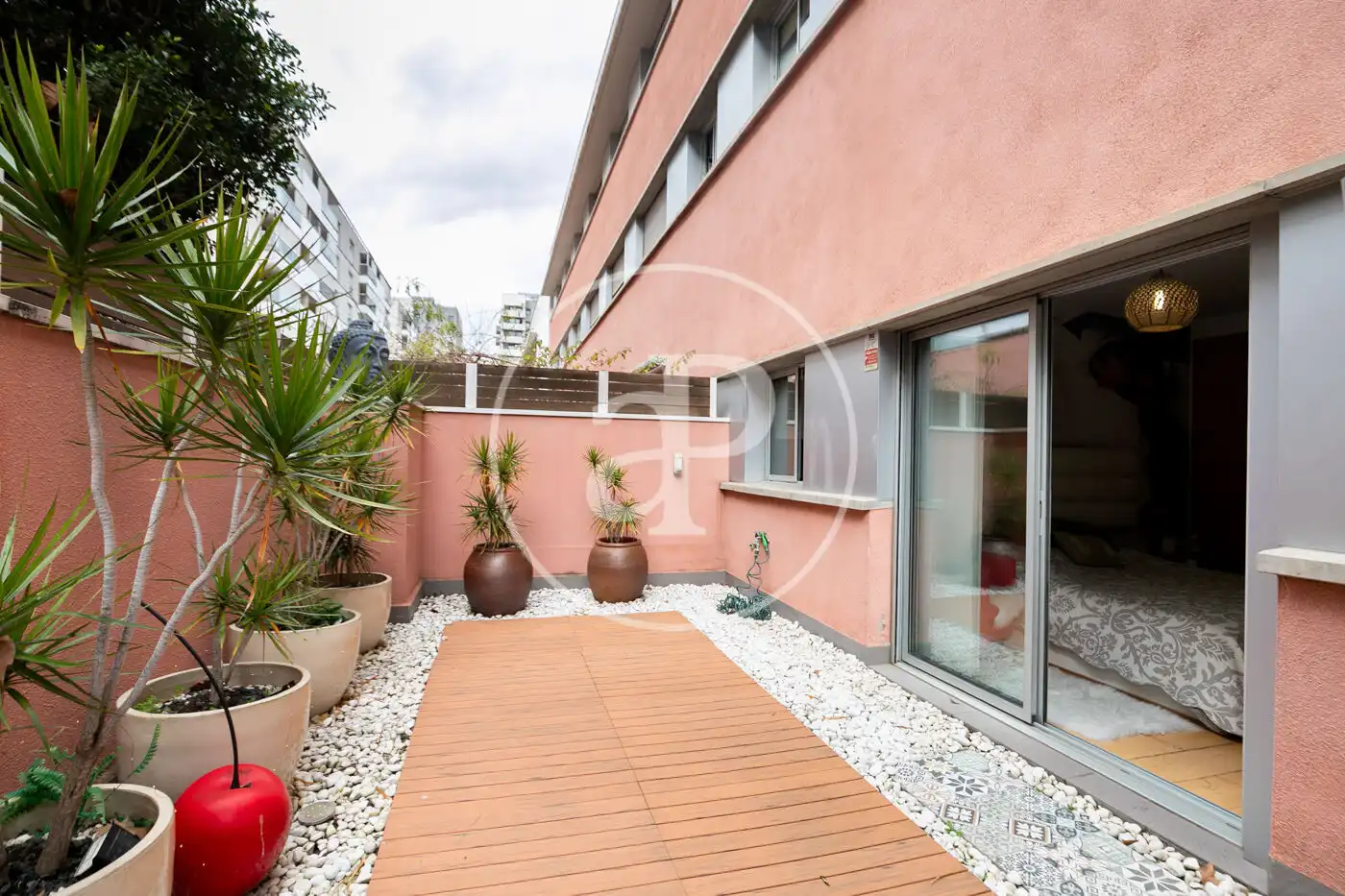 Terrasse von Wohnung zum Verkauf in Barcelona mit Klimaanlage, Heizung und Privatgarten